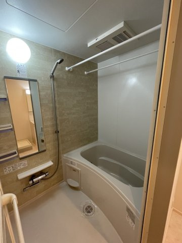 サンティエの浴室|★追い焚き・浴室乾燥機付きバスルーム★