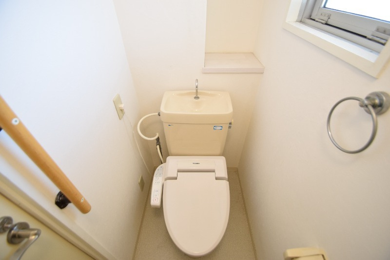 春日市昇町５丁目の賃貸マンションのトイレ