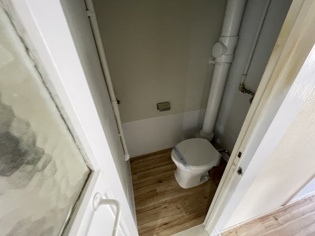 コンパクトで使いやすいトイレです♪