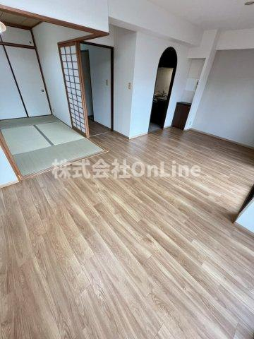 ライオンズマンション若江東参番館の居間・リビング