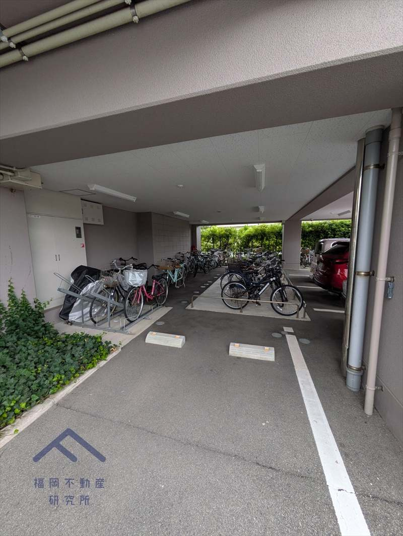 サンパーク兵庫北の駐車場