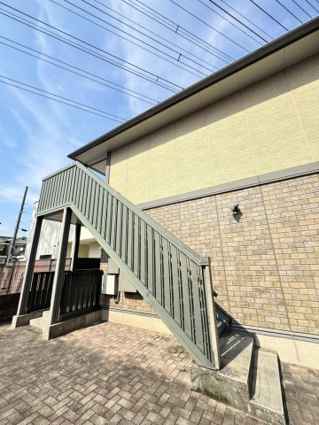 サンクレール志紀のエントランス