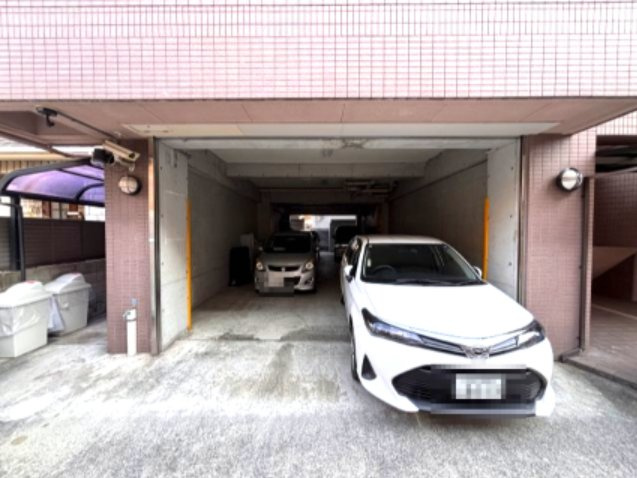 リダイ六甲の駐車場