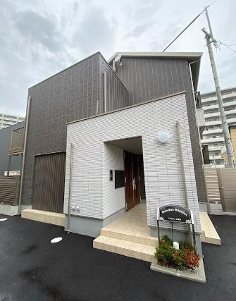 ブランシェ三萩野のエントランス