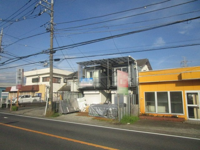 綾瀬市吉岡東５丁目の倉庫