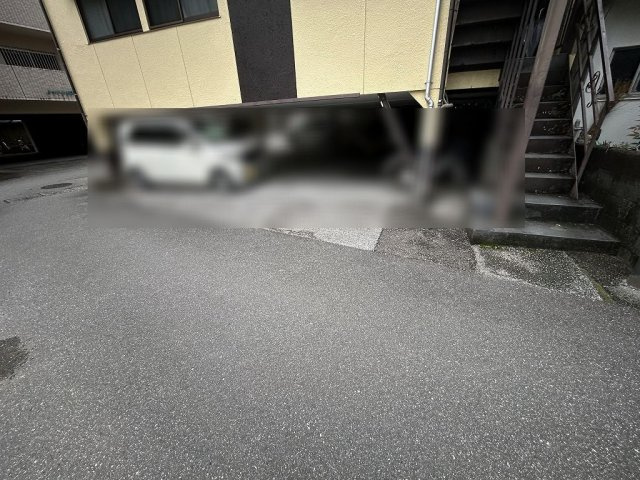メゾンあおいの駐車場