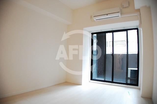 S-RESIDENCE難波Brillerの居間・リビング|S-RESIDENCE難波Briller　洋室