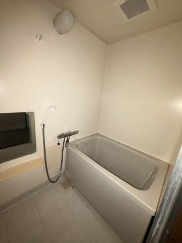 プレアール蔀屋本町の浴室