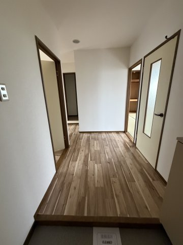 プレアール蔀屋本町の玄関