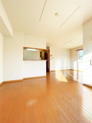 イマージュM C棟の居間・リビング