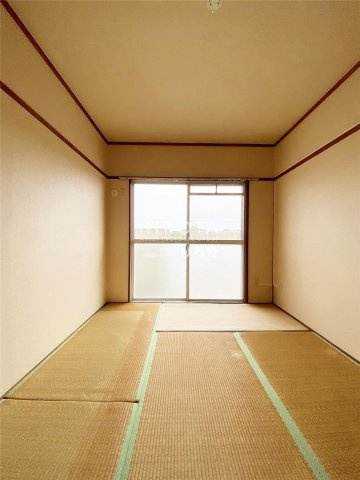 目貫ビルの寝室