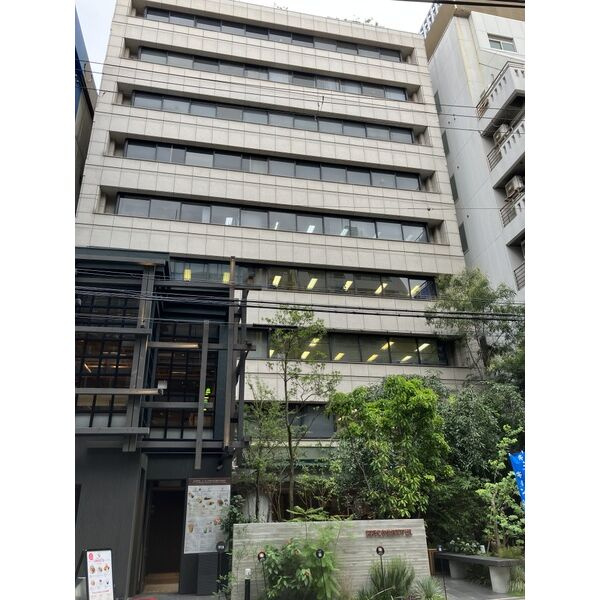 大阪市中央区瓦町４丁目の事務所