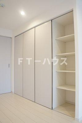 リブリ・ルノンの収納