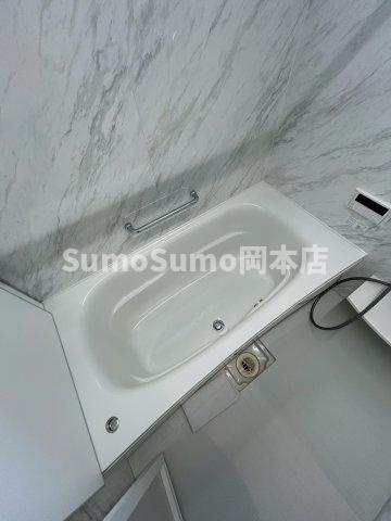 フォレストタウン芦屋の浴室|落ち着いた空間のお風呂です