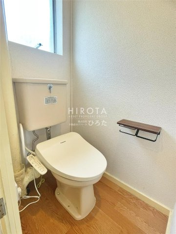 富野サンコーポ101号室のトイレ