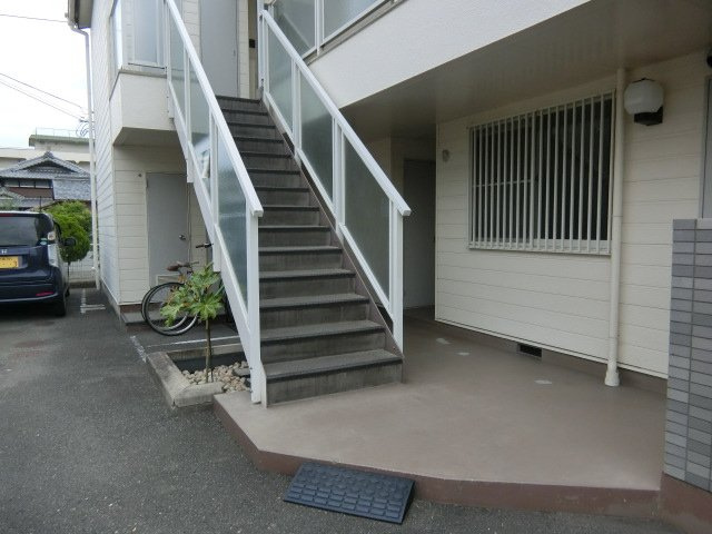 【エントランス】 | イーストコート沢良宜