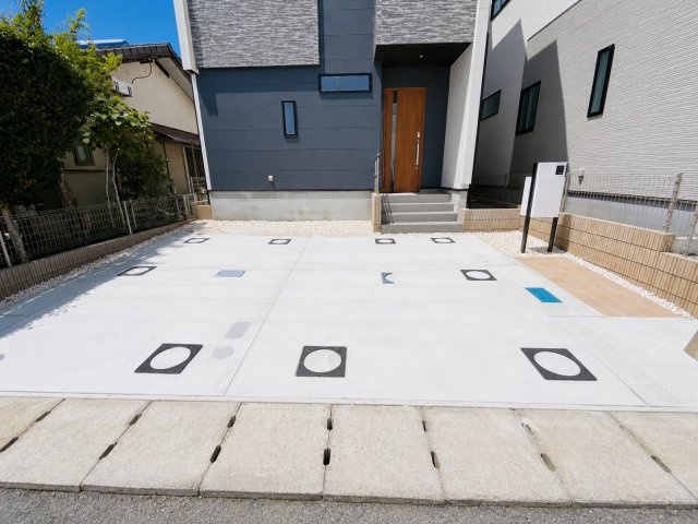 ブルーミングガーデン／菊池郡菊陽町武蔵ケ丘北1丁目／2号棟の駐車場