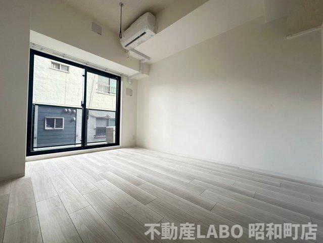アーバンパーク田辺の洋室