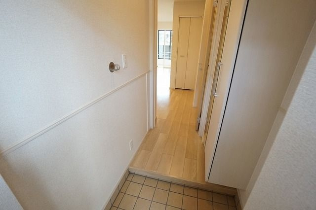モンテピーノ　池田　Ｂの玄関