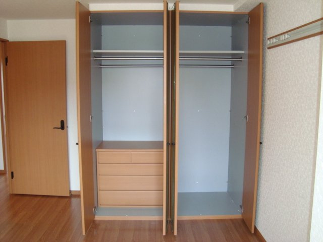 グランディール　チェリーの収納|クローゼット内タンス