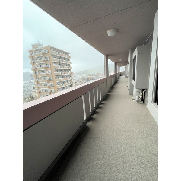 福岡市西区今宿東１丁目の賃貸マンションのロビー