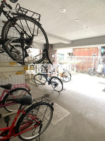 ラグジュアリーアパートメント御徒町のその他共用部分|駐輪場