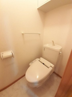 【トイレ】 | レーヴステージ蔵王Ｂ | 落ち着いた色調のトイレです