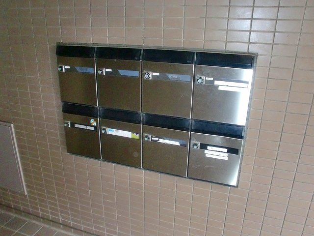 クレッシェンド飛鳥のエントランス