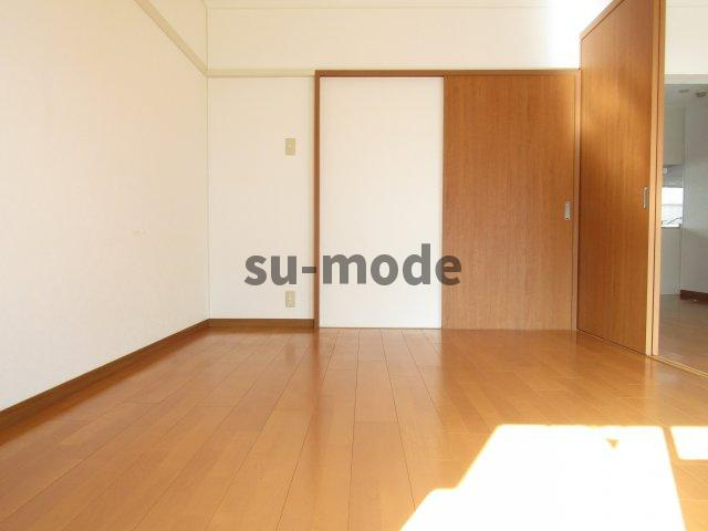 若山台住宅23号棟の洋室
