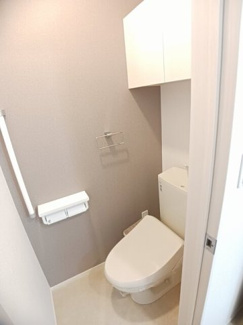 【トイレ】 | ロッソ・コルサ　Ⅱ | 落ち着いた色調のトイレです