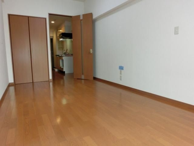 カーザミアの寝室