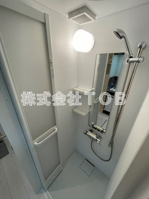 【シャワールーム】 | ハーモニーテラス上高井戸Ⅲ | メタル調シャワーヘッド