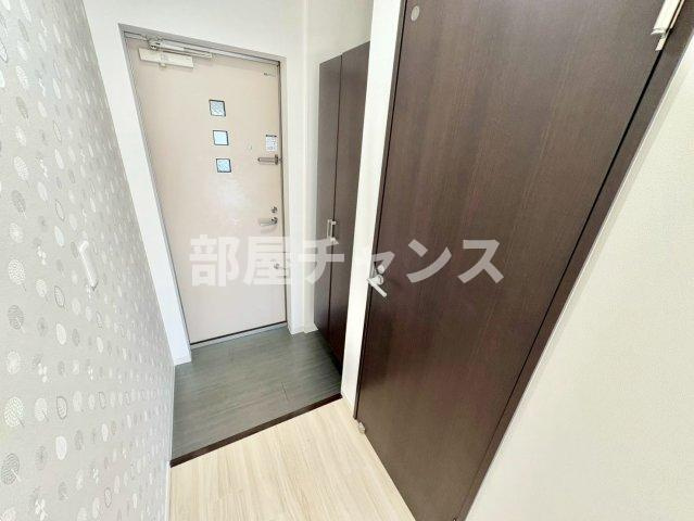 REX新栄の玄関