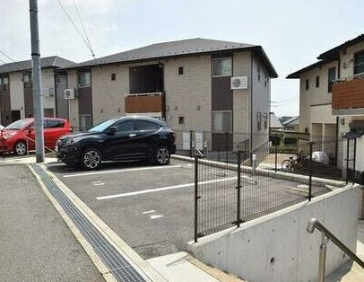 グランヒルズカジノＡ棟の駐車場