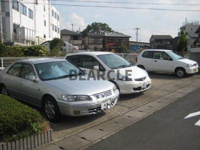 【駐車場】 | アビタ・ロゼ | 駐車場完備です