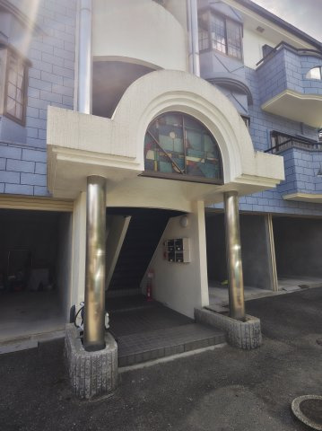 ドミシル並川のエントランス