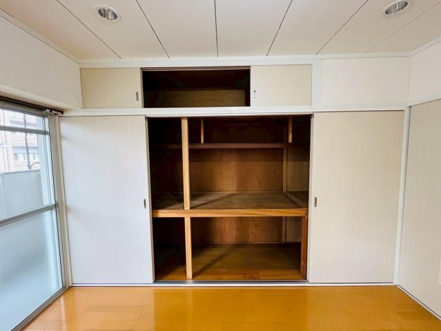 ファーストライフ大手町の収納