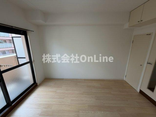 大阪市平野区加美西１丁目の賃貸マンションの洋室
