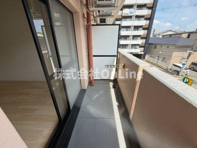大阪市平野区加美西１丁目の賃貸マンションのバルコニー