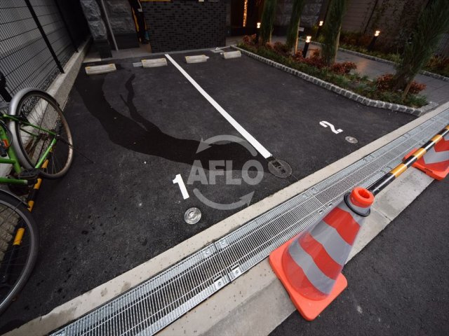 プレサンス谷町七丁目Ⅱの駐車場|プレサンス谷町七丁目II　駐車場