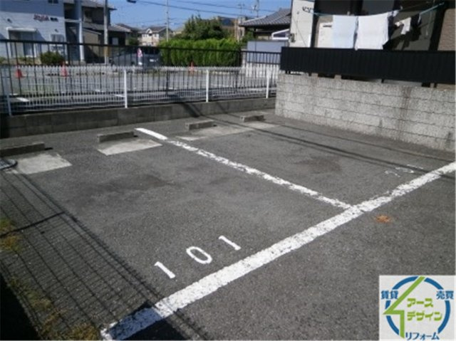 ファインステージの駐車場