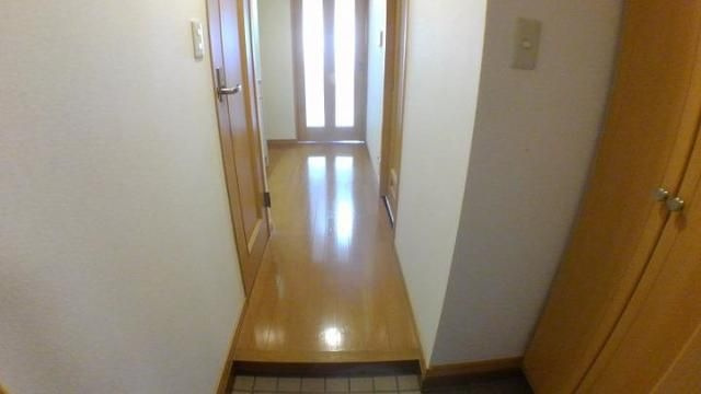 セトル．イン鳳の玄関