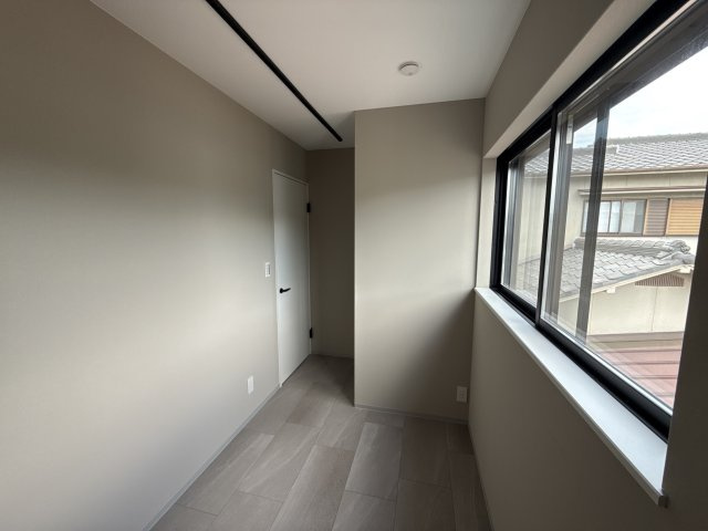 R＋ガレージの洋室