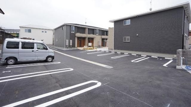 レジデンス木屋瀬Ｂの駐車場