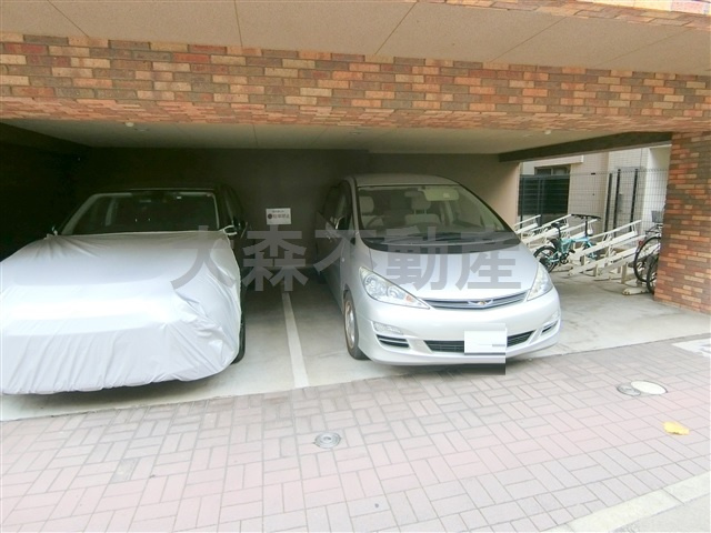 フェニックス大森町の駐車場|敷地内平置き駐車場　空き状況等詳細はお問合せください。