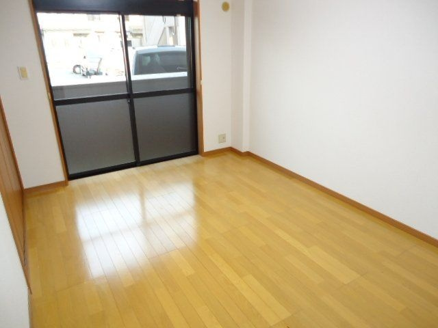 ソレイユ弐番館の寝室