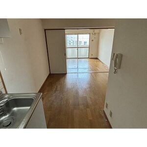 福岡市南区市崎１丁目の賃貸マンションの収納