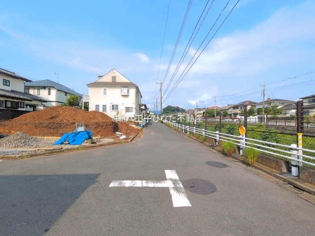 『八王子市新築戸建て』八王子市めじろ台3-5-1【仲介手数料無料】の前面道路含む現地写真|～仲介手数料無料☆八王子ひなた不動産～八王子市めじろ台　新築戸建て