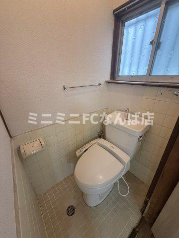 堺市西区家原寺町戸建てのトイレ