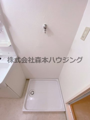 【設備】 | 　丸信リバーサイドコーポ1棟 | 室内洗濯機置き場です